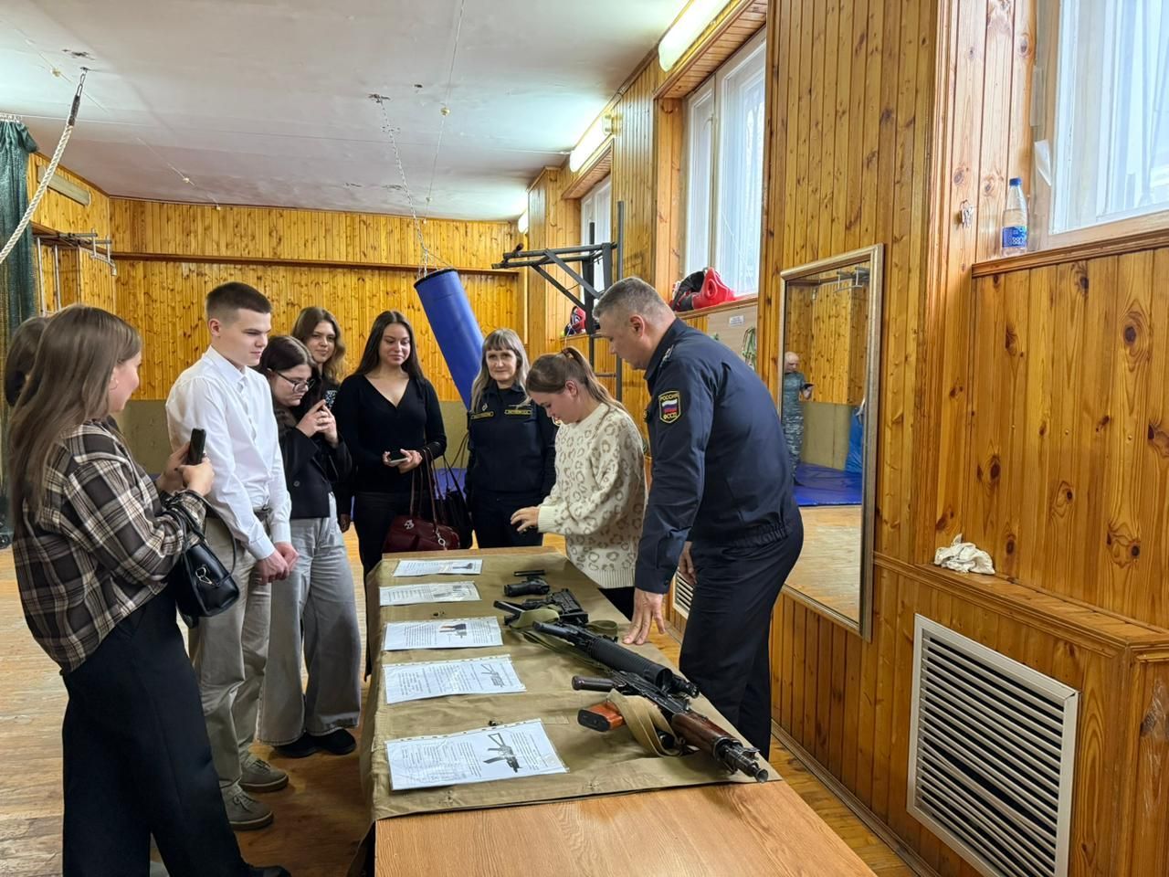 Знакомство с деятельностью судебных приставов: в УФССП России по Ульяновской области прошёл день открытых дверей